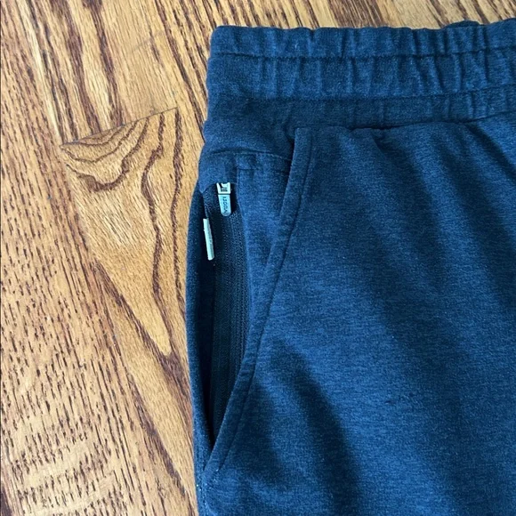 VUORI Men’s Ponto  7” Shorts DreamKnit Heather Black Medium - Picture 3 of 8